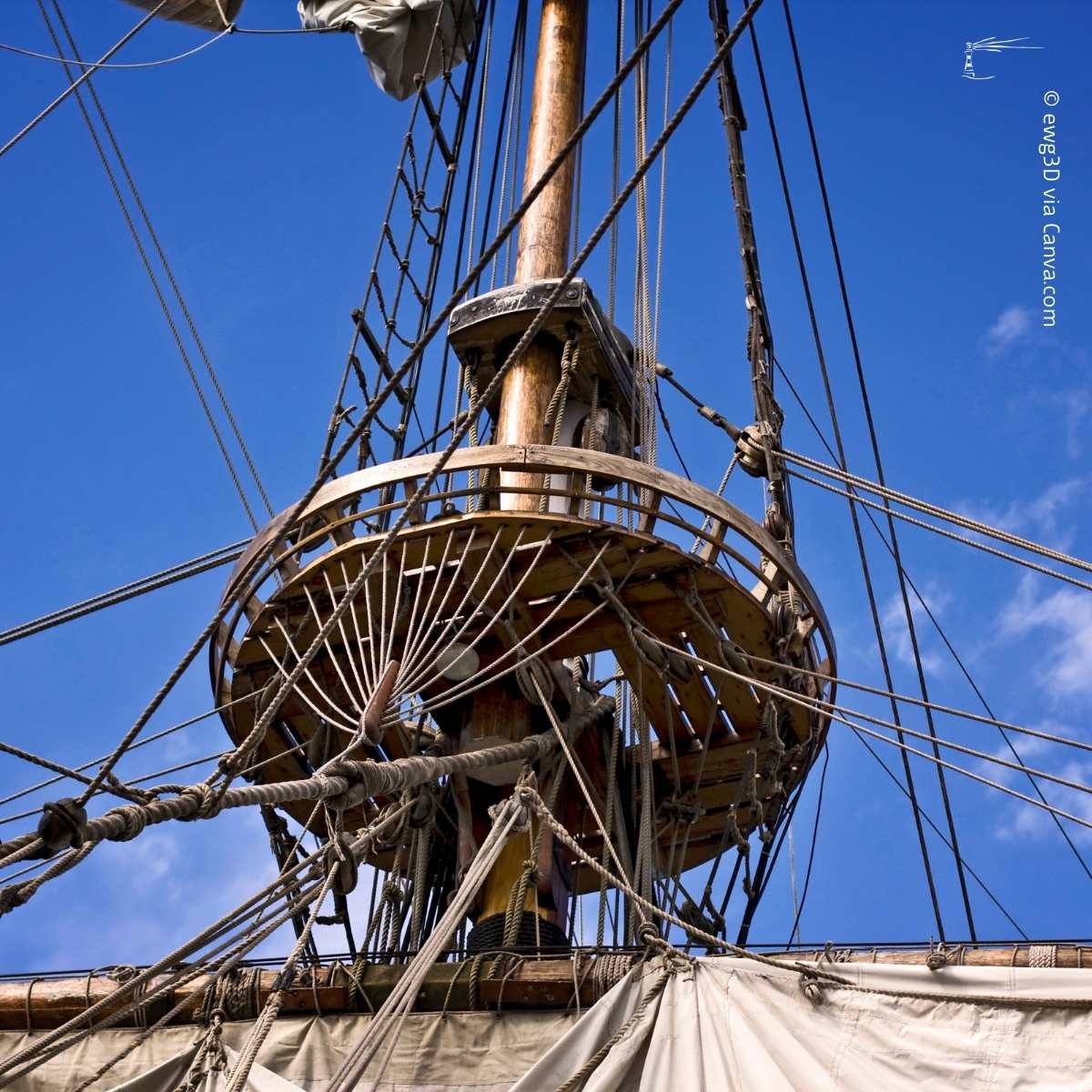 Ausguck am Mast auf einem historischen Segelschiff 